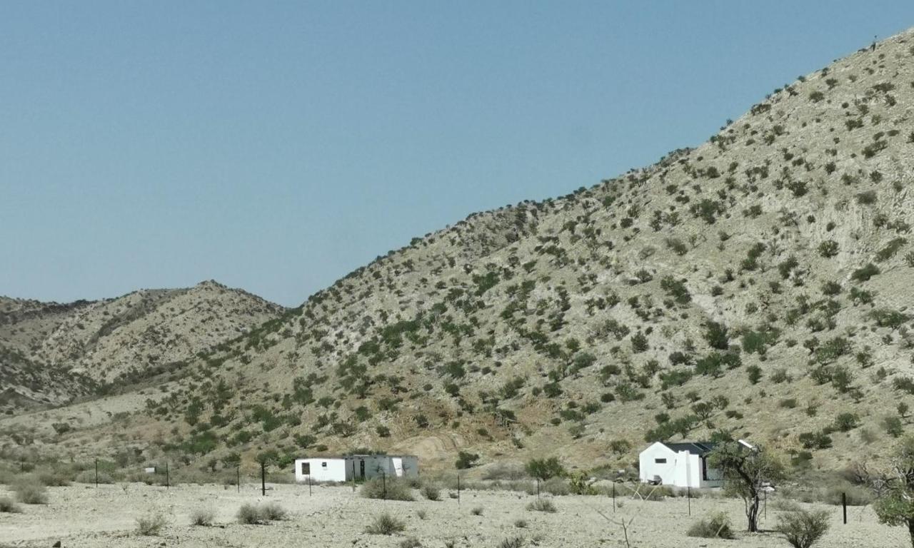 Achab Eco Cabin Usakos ภายนอก รูปภาพ