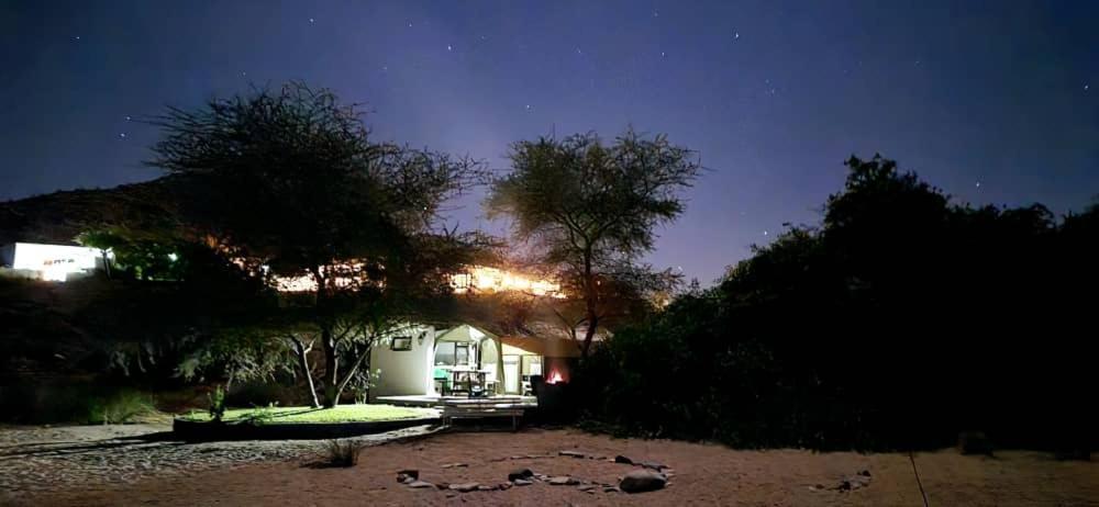 Achab Eco Cabin Usakos ภายนอก รูปภาพ