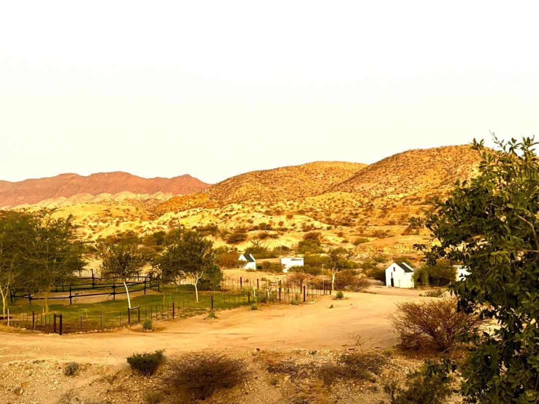 Achab Eco Cabin Usakos ภายนอก รูปภาพ